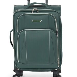 TRAVELERS CHOICE 22in Softside Carry-on Spinner
